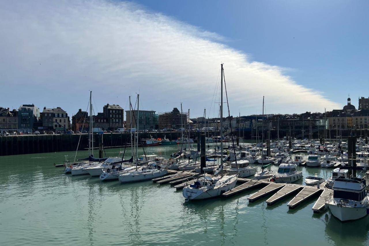 ディエップDm 18 - Entre Port Et Mer 1Er Etageアパートメント エクステリア 写真